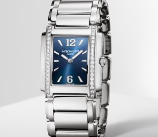 Patek Philippe Twenty~4 Ref. 4910/1200A-001 Stainless Steel - Artistic