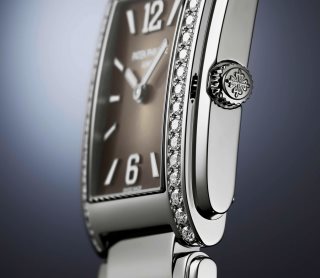 Patek Philippe Twenty~4 Ref. 4910/1200A-010 Stainless Steel - Artistic