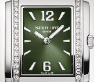 Patek Philippe Twenty~4 Ref. 4910/1200A-011 Stainless Steel - Artistic