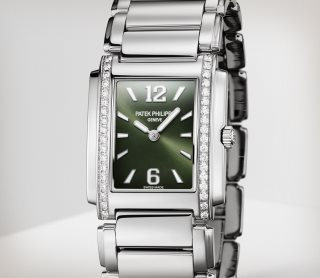 Patek Philippe Twenty~4 Ref. 4910/1200A-011 Stainless Steel - Artistic