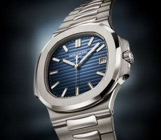 Patek Philippe Nautilus Ref. 5811/1G-001 White Gold - Artistic