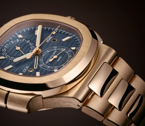 Patek Philippe Nautilus Ref. 5990/1R-001 Rose Gold - Artistic