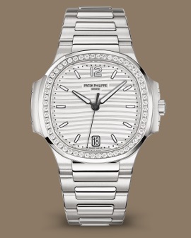 Patek Philippe Nautilus Ref. 7118/1200A-010 Stainless Steel