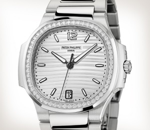 Patek Philippe Nautilus Ref. 7118/1200A-010 Stainless Steel - Artistic