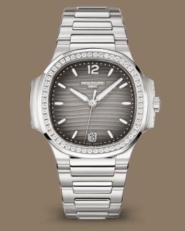 Patek Philippe Nautilus Ref. 7118/1200A-011 Stainless Steel