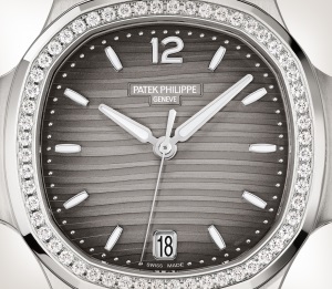 Patek Philippe Nautilus Ref. 7118/1200A-011 Stainless Steel - Artistic