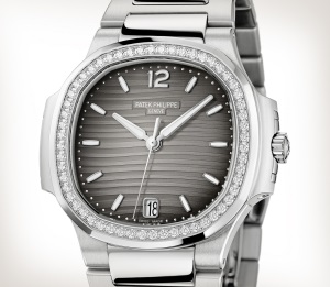 Patek Philippe Nautilus Ref. 7118/1200A-011 Stainless Steel - Artistic