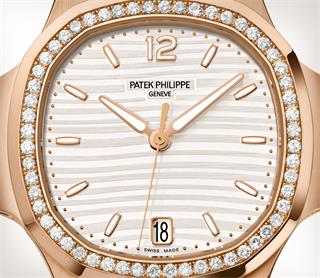 Patek Philippe Nautilus Ref. 7118/1200R-001 Rose Gold - Artistic