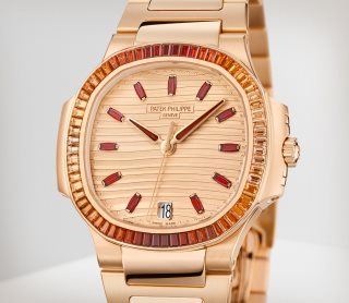 Patek Philippe Nautilus Ref. 7118/1300R-001 Rose Gold - Artistic