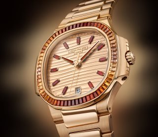 Patek Philippe Nautilus Ref. 7118/1300R-001 Rose Gold - Artistic