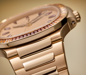 Patek Philippe Nautilus Ref. 7118/1300R-001 Rose Gold - Artistic