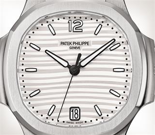 Patek Philippe Nautilus Ref. 7118/1A-010 Stainless Steel - Artistic